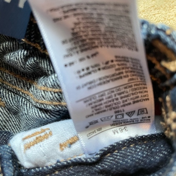 3/$20 Old Navy Skinny jeans 3-6 month - Picture 4 of 4